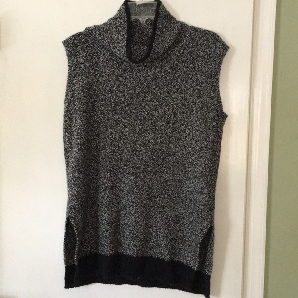 LOFT blk/wht tunic